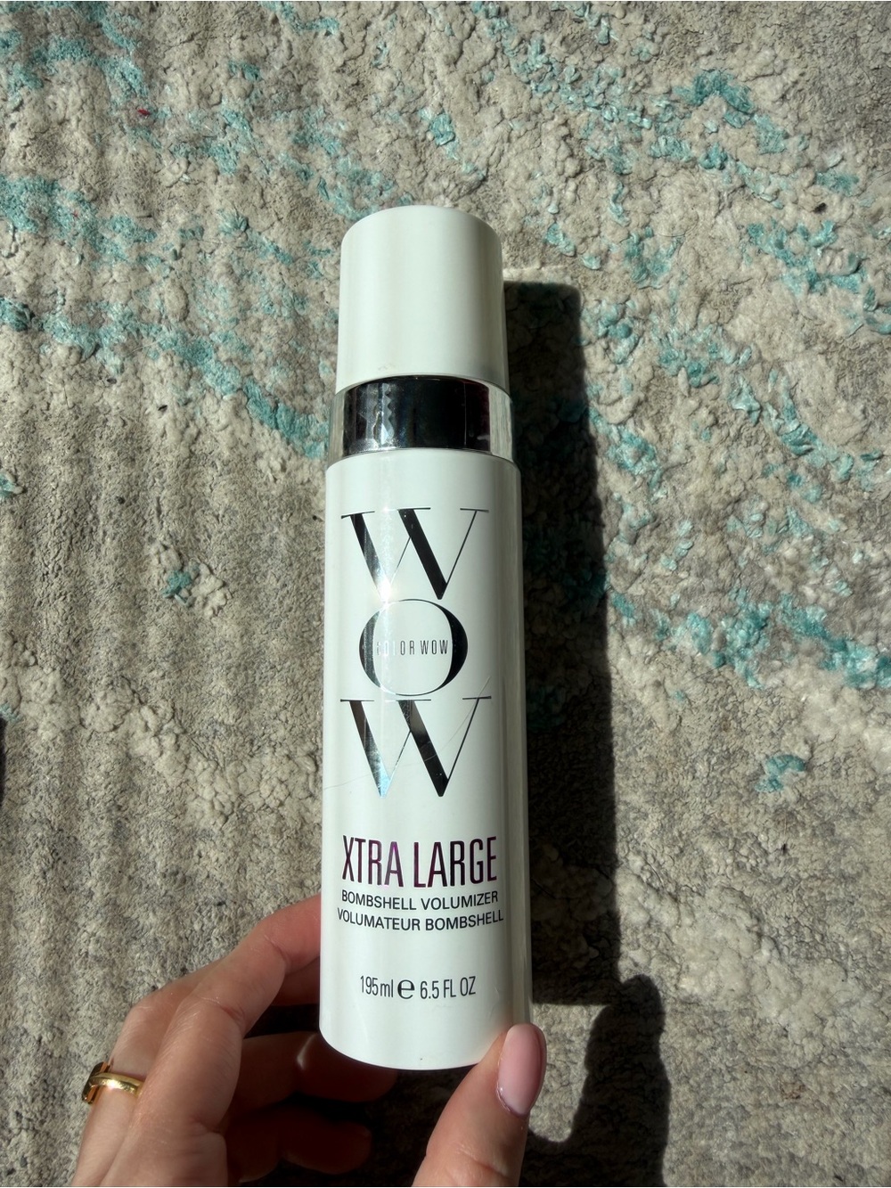 WOW XTRA LARGE Bombshell Volumizer Spray — White